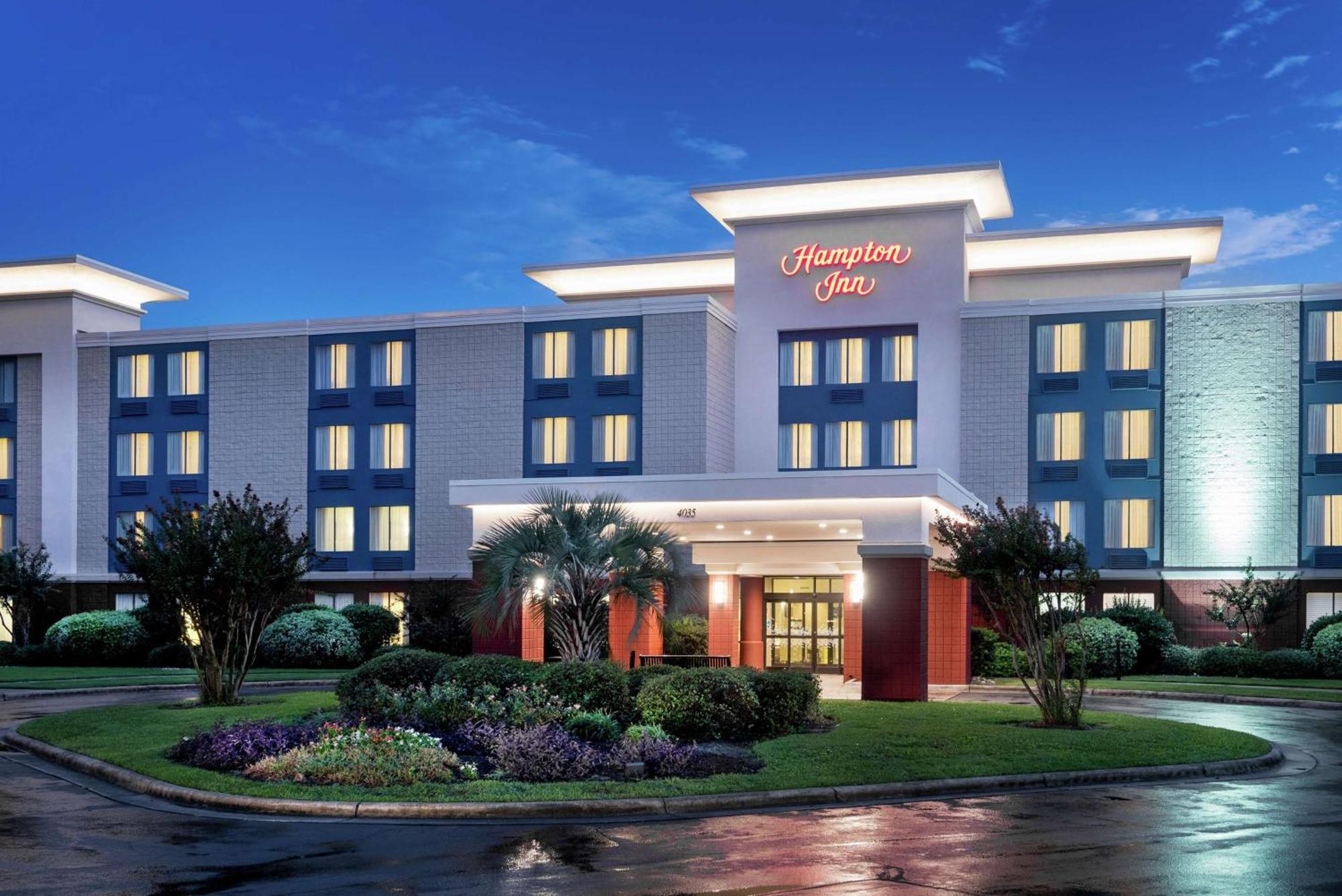Hampton Inn Морхед Сити Екстериор снимка