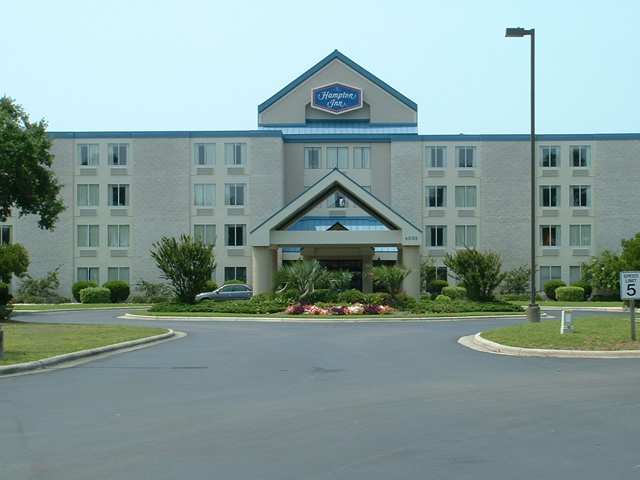 Hampton Inn Морхед Сити Екстериор снимка
