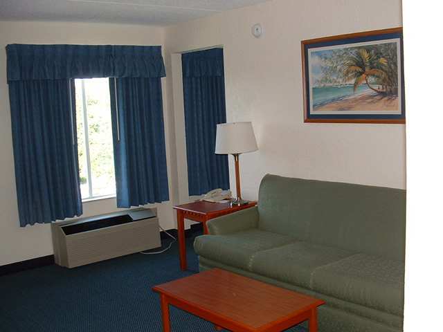 Hampton Inn Морхед Сити Стая снимка